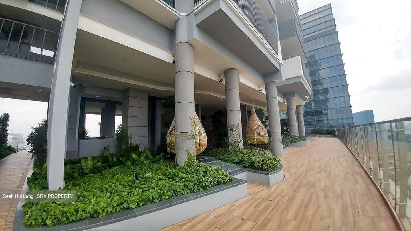 J Gateway (D22), Condominium #636939201